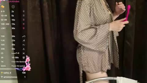 Kate online show from October 12, 2025, 11:37 pm