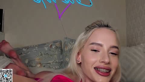    online show from December 14, 2024, 10:28 pm