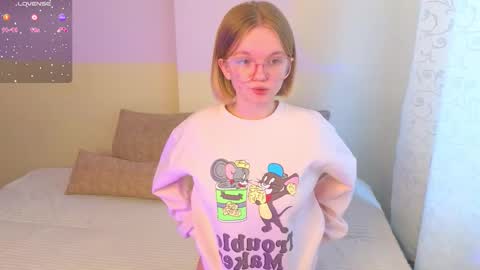 katebunnys online show from March 3, 2026, 4:07 am