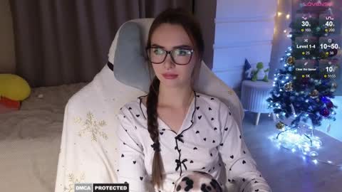 Snapshot of kateleoo chatting on December 14, 2024, 4:42 pm Im Kate  online show from December 14, 2024, 4:42 pm