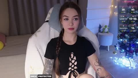 Snapshot of kateleoo chatting on December 16, 2024, 1:43 pm Im Kate  online show from December 16, 2024, 1:43 pm