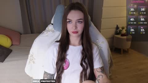 Snapshot of kateleoo chatting on January 17, 2025, 12:10 pm Im Kate  online show from January 17, 2025, 12:10 pm