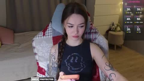 Snapshot of kateleoo chatting on March 11, 2025, 3:45 pm Im Kate  online show from March 11, 2025, 3:45 pm