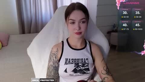 Snapshot of kateleoo chatting on September 12, 2025, 12:16 pm Im Kate  online show from September 12, 2025, 12:16 pm
