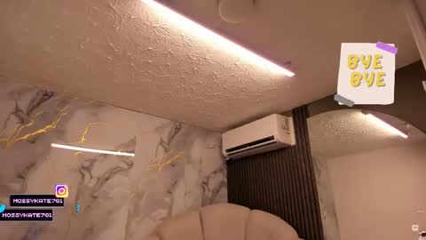 Im Katherine but call me Kate  online show from February 26, 2026, 11:53 am