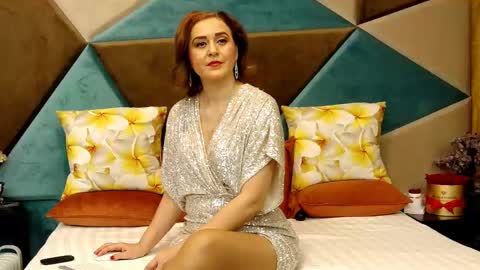 Snapshot of katequeenx chatting on February 9, 2025, 10:43 pm KateQueenston --  online show from February 9, 2025, 10:43 pm
