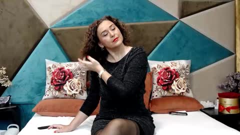Snapshot of katequeenx chatting on October 21, 2025, 7:14 pm KateQueenston --  online show from October 21, 2025, 7:14 pm