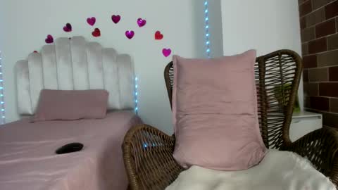 Snapshot of katerin_moore chatting on September 23, 2025, 2:53 pm katherin moore online show from September 23, 2025, 2:53 pm