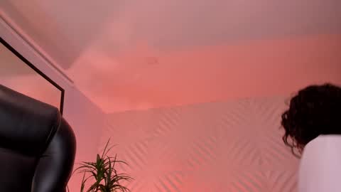 K A T E  online show from February 11, 2025, 12:37 pm