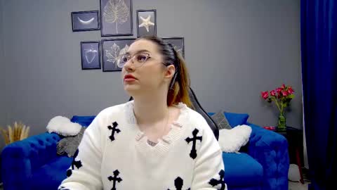 Snapshot of katewalker_ chatting on March 11, 2025, 6:19 pm Kate online show from March 11, 2025, 6:19 pm