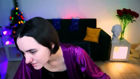 katewillows online show from January 16, 2026, 4:27 am