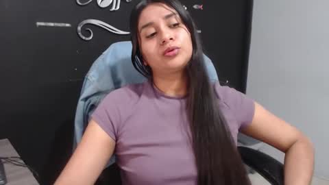 Snapshot of kathe0v chatting on October 26, 2025, 4:35 pm Call me Lau  online show from October 26, 2025, 4:35 pm