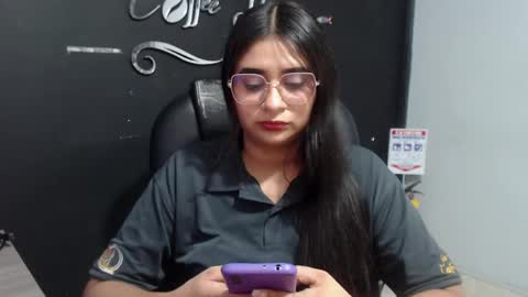 Snapshot of kathe0v chatting on May 2, 2026, 8:58 pm Call me Lau online show from May 2, 2026, 8:58 pm