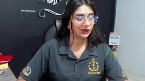Snapshot of kathe0v chatting on May 27, 2026, 11:24 pm Call me Lau online show from May 27, 2026, 11:24 pm