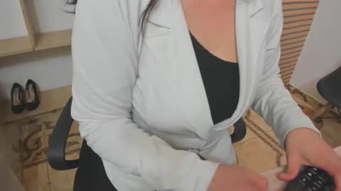 katherine_blair online show from March 19, 2026, 1:37 pm