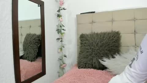 katherine_blair online show from May 30, 2026, 5:43 pm