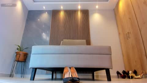 Snapshot of katherinlevinee chatting on March 2, 2025, 3:48 pm KatherinLevinee online show from March 2, 2025, 3:48 pm