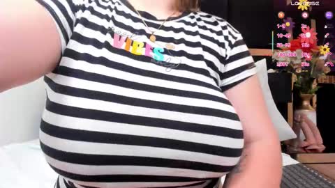 Katherin  online show from February 11, 2026, 11:37 am