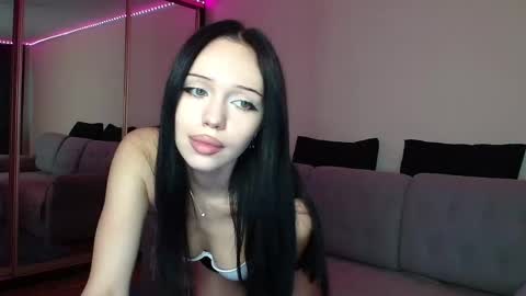 KathrineBerry online show from September 28, 2025, 6:19 am