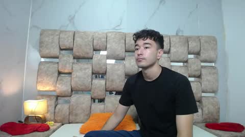 Kaht y Aiden online show from May 29, 2026, 1:20 pm