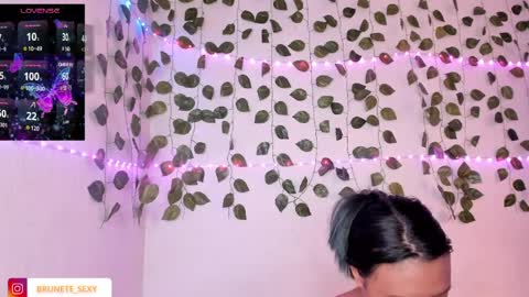 Katia online show from April 7, 2026, 3:56 pm