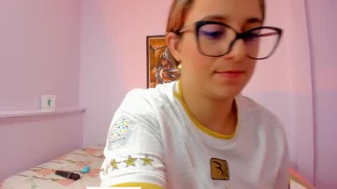 Khaterine online show from February 19, 2025, 3:27 pm