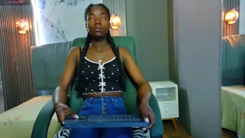 Snapshot of katia_green chatting on October 7, 2025, 11:40 am Katia online show from October 7, 2025, 11:40 am