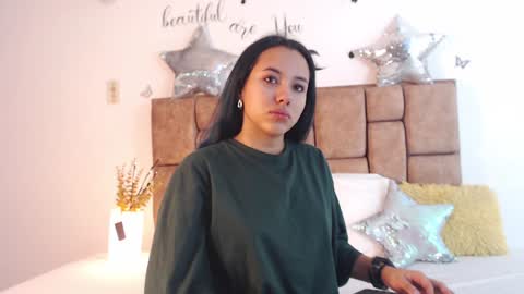 Katia Cuper  online show from January 25, 2025, 12:05 pm