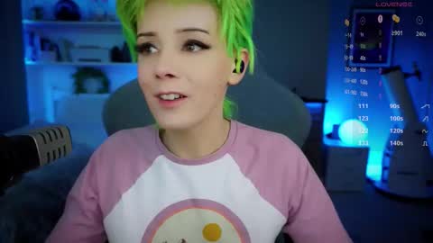 Snapshot of katie_cutie_ts chatting on September 30, 2025, 7:30 pm Katie online show from September 30, 2025, 7:30 pm