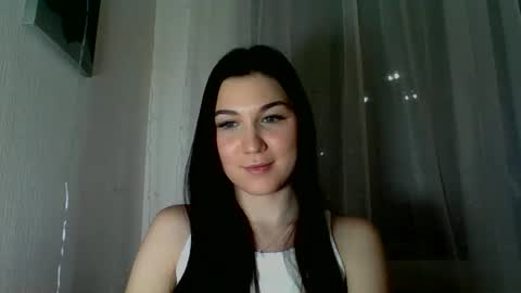katie_foxi online show from February 4, 2026, 4:24 pm