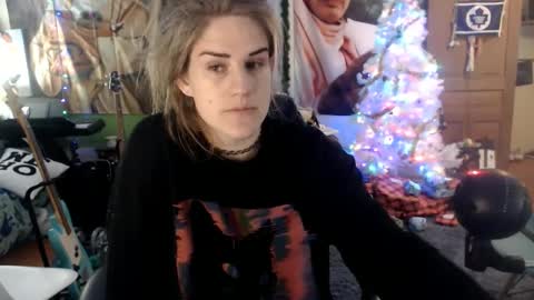 Katie online show from December 25, 2024, 4:01 am