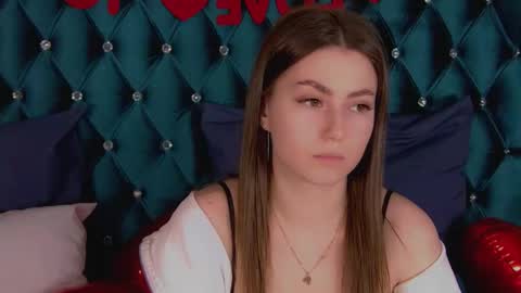 Snapshot of katiereeves chatting on February 11, 2026, 5:18 pm katiereeves online show from February 11, 2026, 5:18 pm