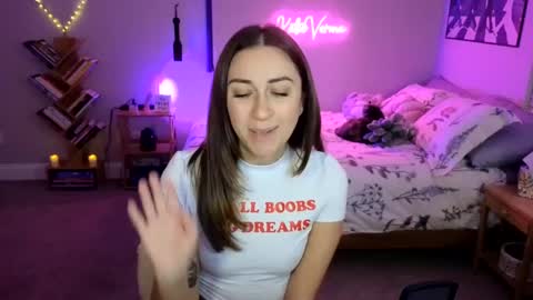 Katie Verona online show from December 30, 2024, 2:53 am