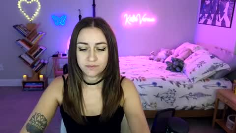 Katie Verona online show from January 14, 2025, 1:58 am