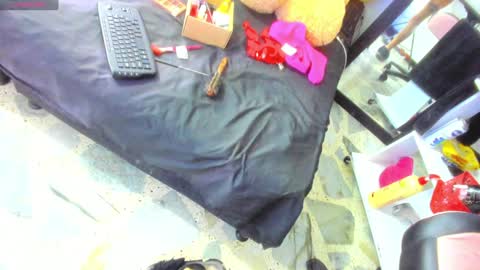 Snapshot of katlucy69 chatting on January 6, 2025, 4:15 am lucyfx69   INSTAGRAM online show from January 6, 2025, 4:15 am