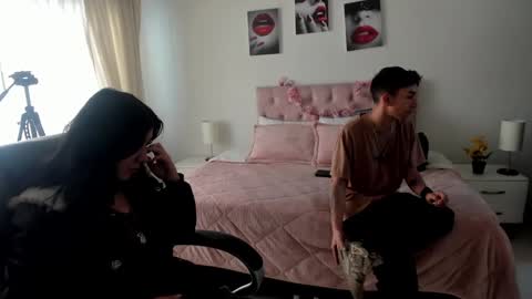 Snapshot of katnia_and_marcuz chatting on January 30, 2025, 12:59 pm Katnia and Marcuz online show from January 30, 2025, 12:59 pm