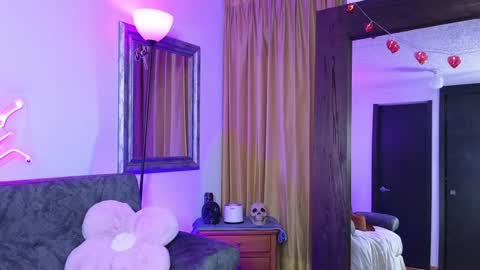 Snapshot of katrin_1 chatting on January 28, 2025, 12:57 am Katrin online show from January 28, 2025, 12:57 am