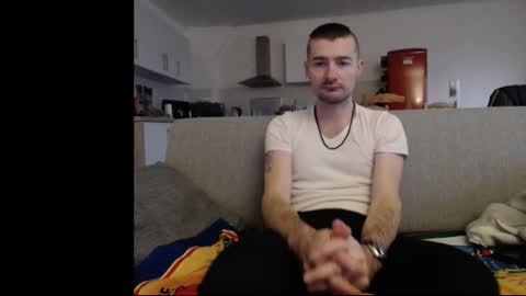 Snapshot of katsufr chatting on February 16, 2025, 6:43 am demyx online show from February 16, 2025, 6:43 am