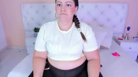 Katte online show from September 29, 2025, 1:27 pm