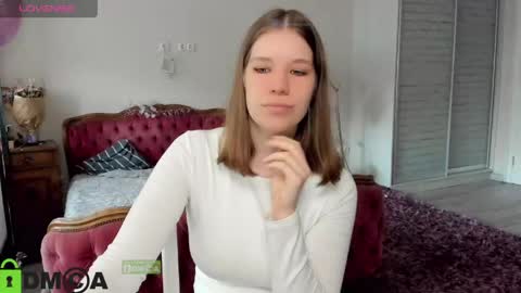 kattybellyr online show from April 24, 2026, 3:47 pm