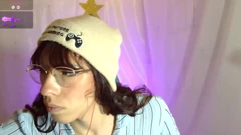 kattycat_ online show from December 17, 2025, 5:02 am