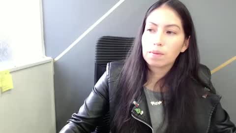 Snapshot of katybelladonna chatting on December 5, 2024, 11:16 am KATY online show from December 5, 2024, 11:16 am