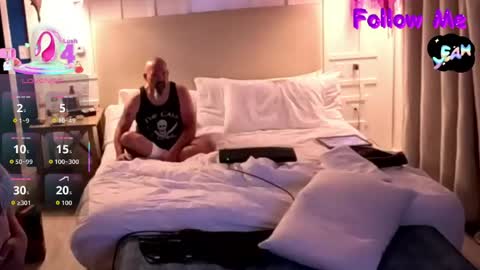 katycouple69 online show from April 24, 2026, 2:14 am