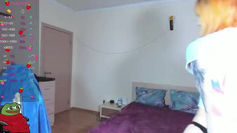 Snapshot of kawaii_power_uwu chatting on January 18, 2025, 3:59 pm Kira-chan  online show from January 18, 2025, 3:59 pm