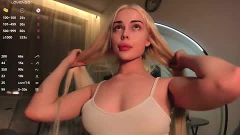 Snapshot of kaya_davis chatting on October 22, 2025, 2:56 am My name Kaya but you can call me Angel online show from October 22, 2025, 2:56 am