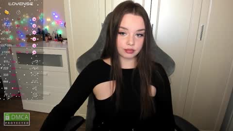 Snapshot of kayacherry chatting on October 29, 2025, 8:32 pm Alice online show from October 29, 2025, 8:32 pm