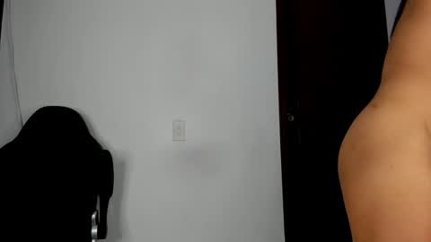 Snapshot of kayla_batista01 chatting on January 16, 2025, 12:55 am KAYLA BATISTA online show from January 16, 2025, 12:55 am
