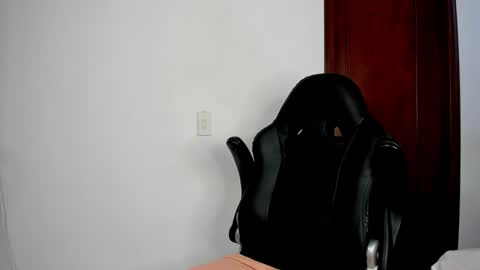 Snapshot of kayla_batista01 chatting on January 25, 2025, 8:00 pm KAYLA BATISTA online show from January 25, 2025, 8:00 pm