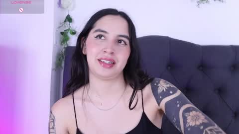 kaylee_lee online show from April 7, 2026, 3:40 am