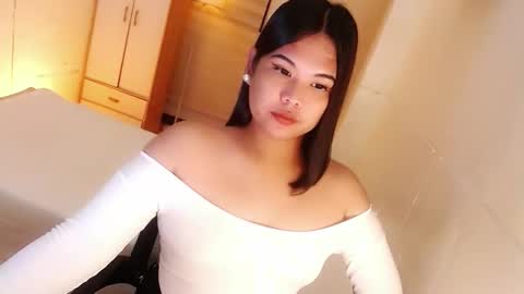 Snapshot of kayleepinay chatting on October 8, 2025, 6:49 pm Y O U R        F U T U R E       K A Y L E E  online show from October 8, 2025, 6:49 pm